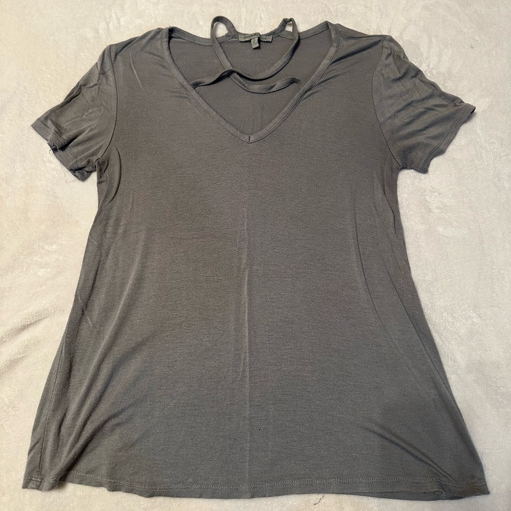 5/$25 Gray V-Neck Women's Top with Neck Detail